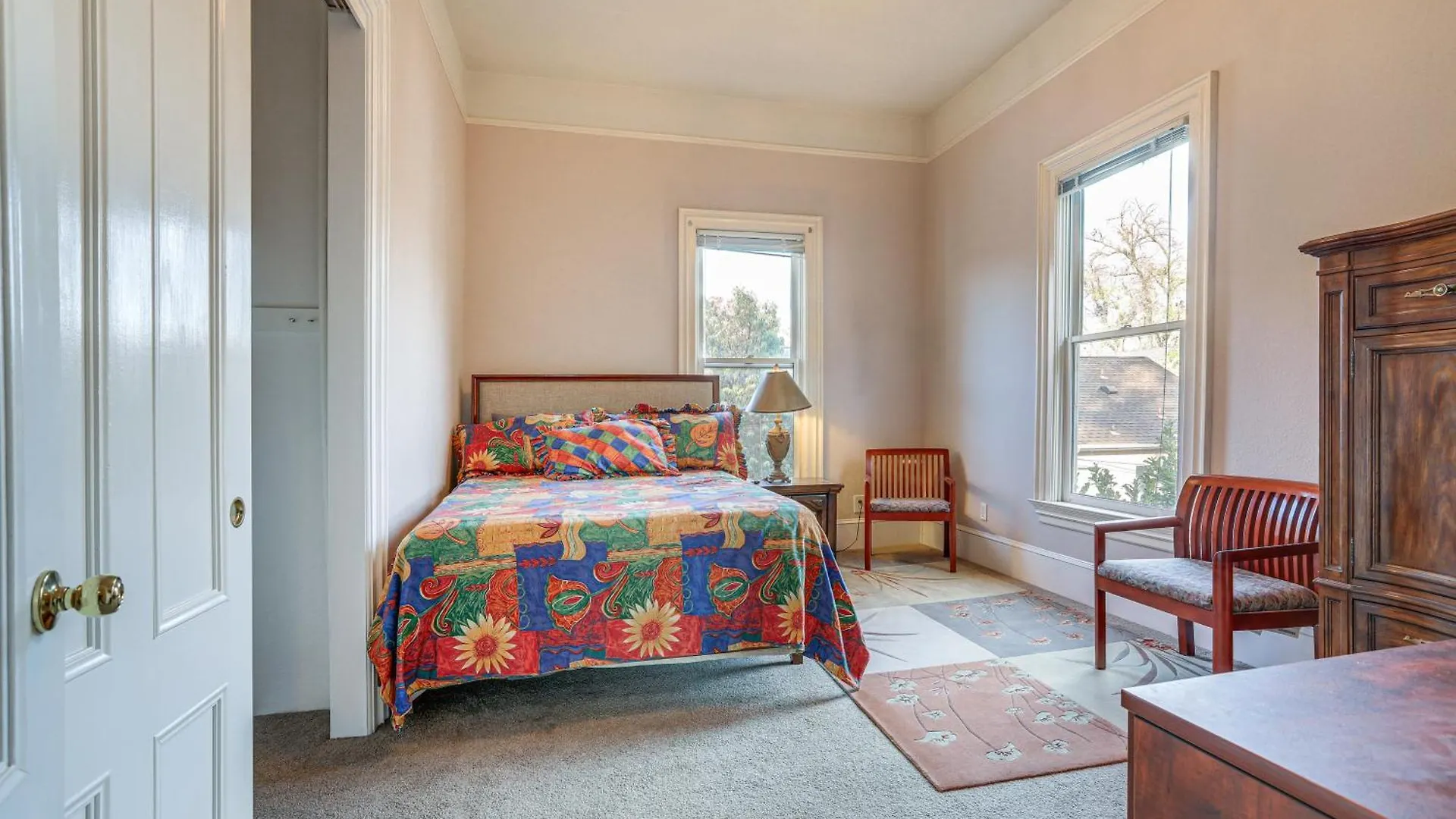 בית נופש Eclectic Sacramento Home About Half Mi To Downtown! ארצות הברית