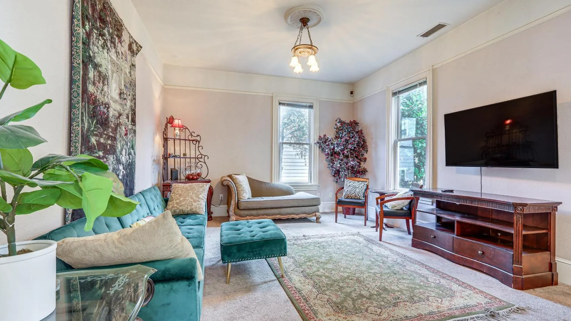 Eclectic Sacramento Home About Half Mi To Downtown! בית נופש